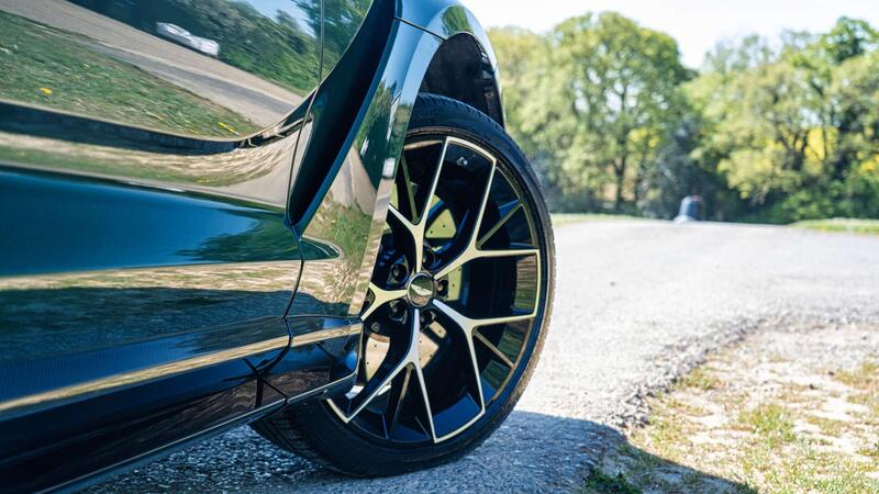 Aston Martin DBX view 7
