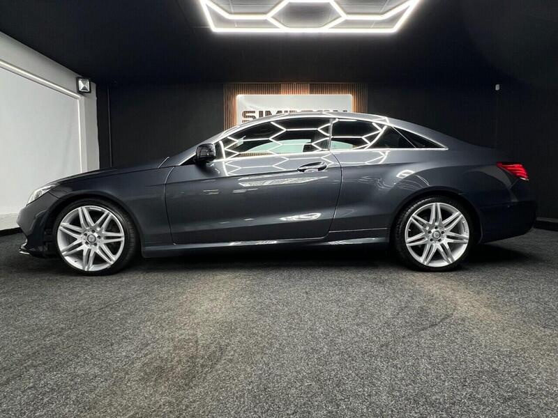 Mercedes-Benz E Class view 4