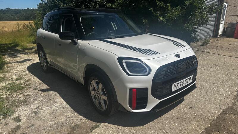2025 MINI Countryman 1.5C MHEV Classic Auto Euro 6 (s/s) 5dr for sale at IHK Enterprise West Sussex