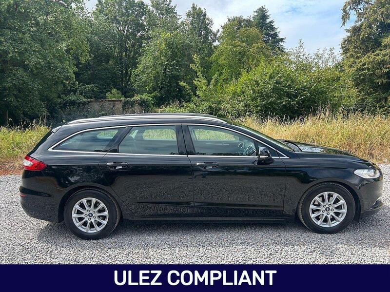 Ford Mondeo view 3