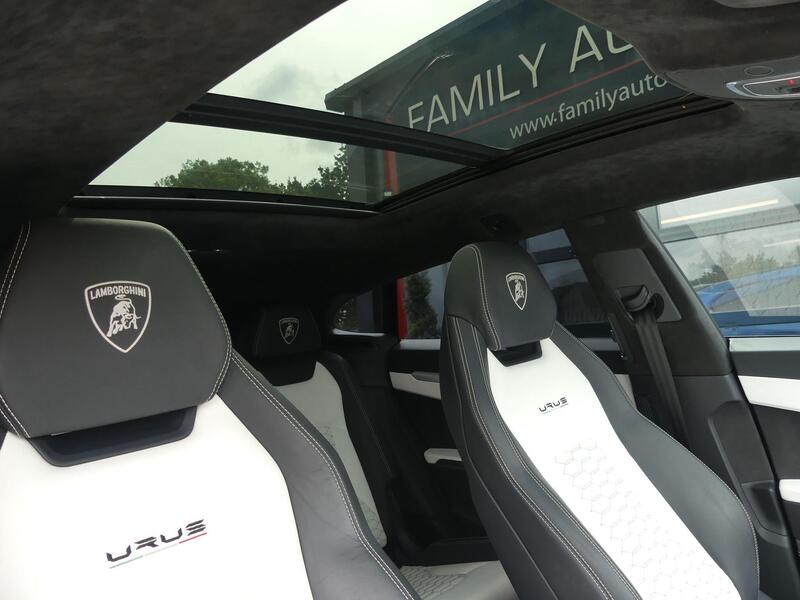 Lamborghini Urus view 2