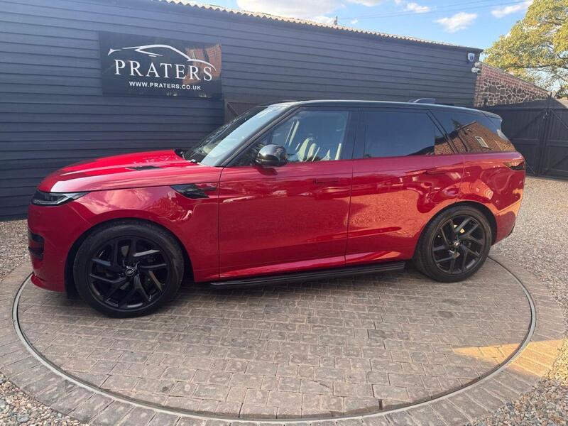 Land Rover Range Rover Sport view 2