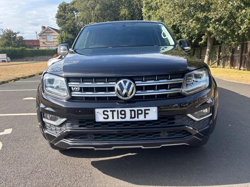 Volkswagen Amarok view 2