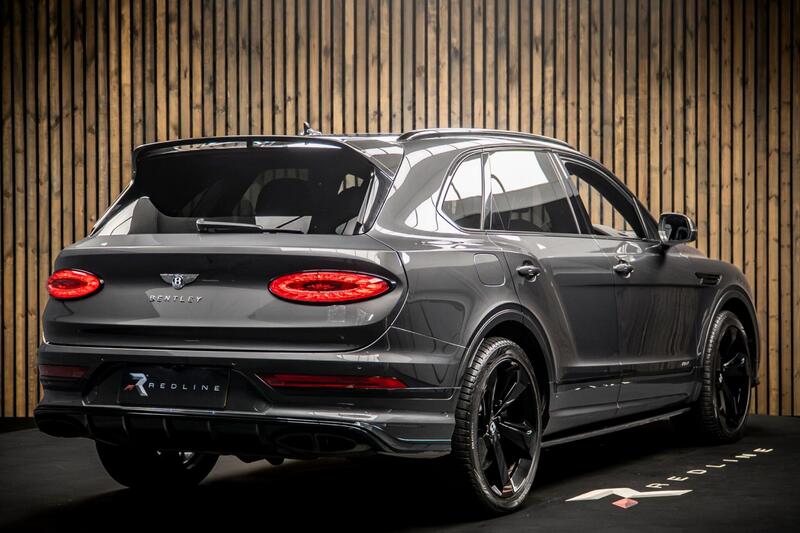 Bentley Bentayga view 4