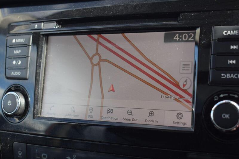 Nissan X-Trail view 4