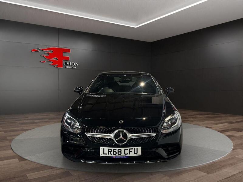 Mercedes-Benz SLC view 2