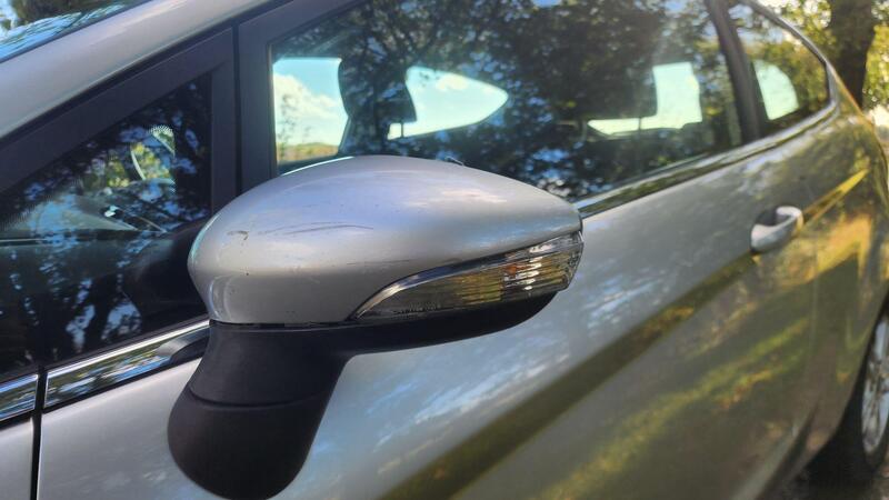 2015 Ford Fiesta — photo 21