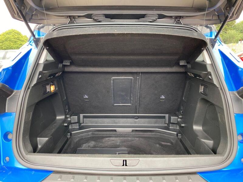Vauxhall Grandland X view 6