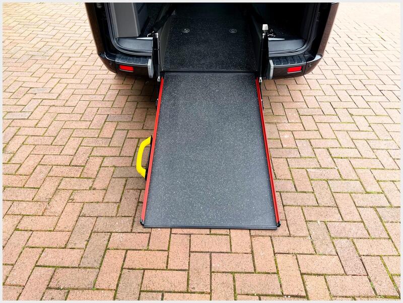 Ford Tourneo Custom view 94