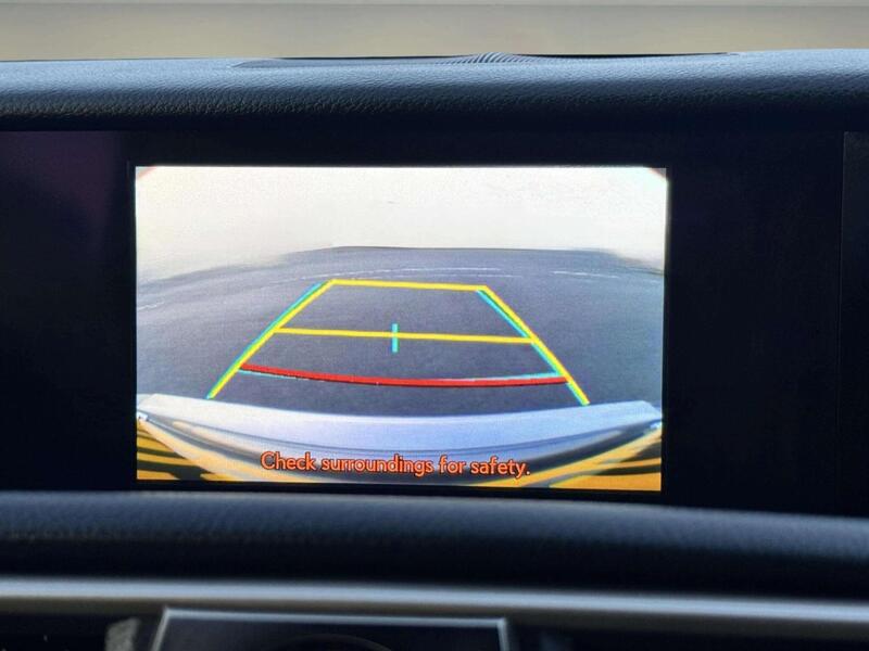 Lexus Is view 6