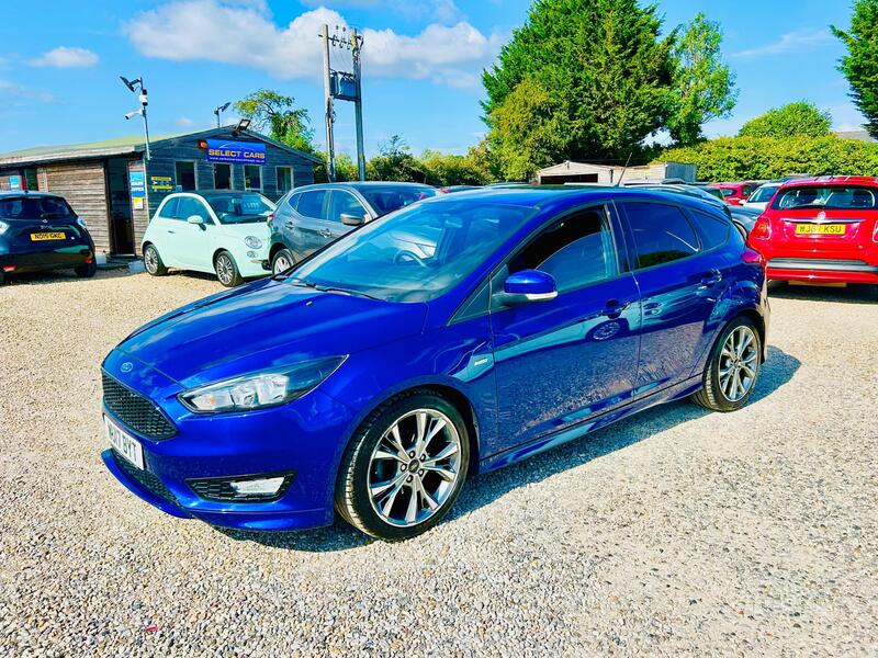 Ford Focus view 5
