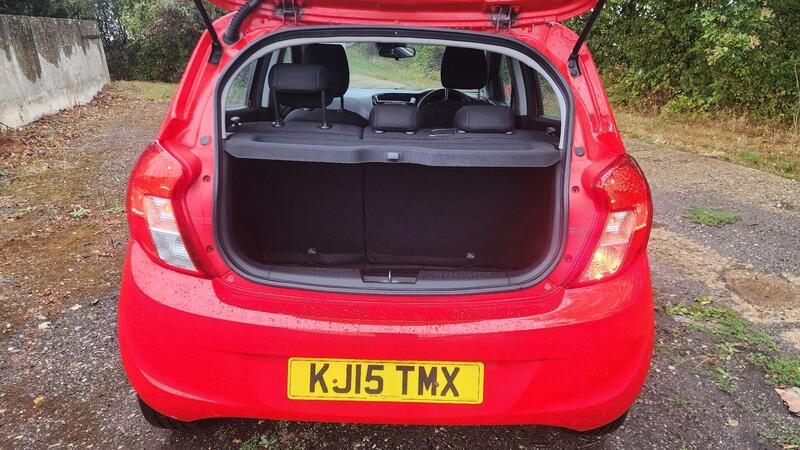 2015 Vauxhall Viva — photo 9