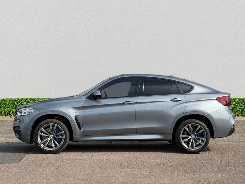 BMW X6 view 4