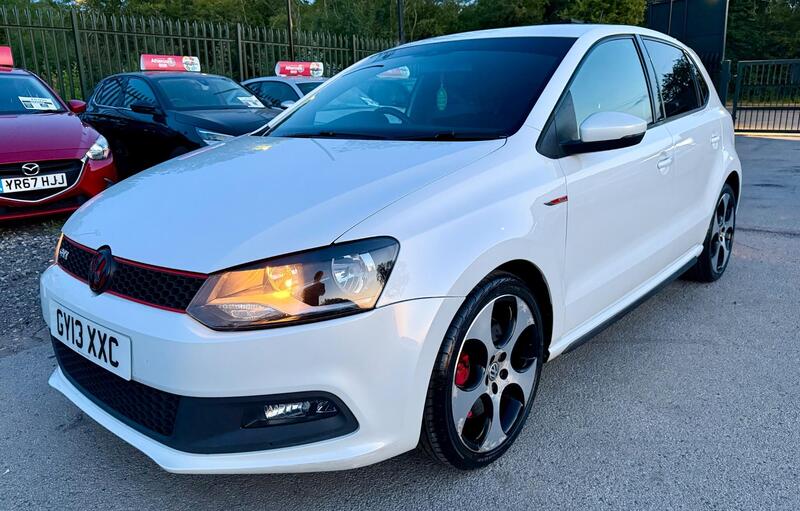 Volkswagen Polo view 3
