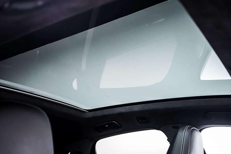 Porsche Cayenne view 3