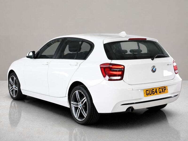 BMW 1 Series view 4