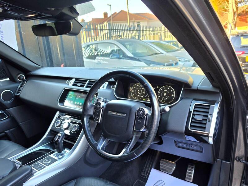 Land Rover Range Rover Sport 3.0 V6 HSE Dynamic Auto 4WD Euro 6 (s/s) 5dr thumbnail 29