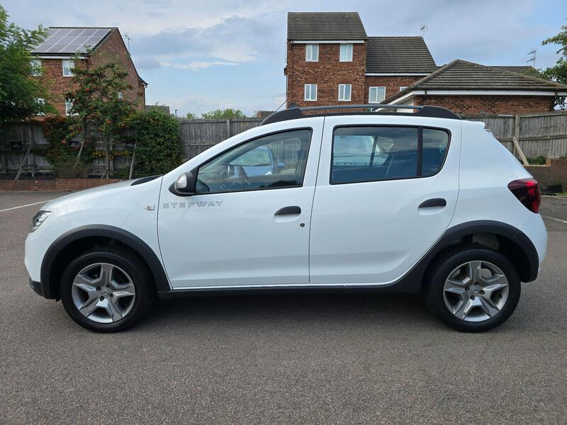 Dacia Sandero Stepway view 6