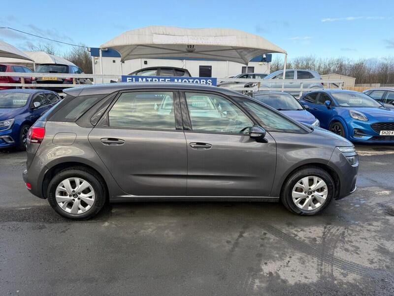 Citroen C4 Spacetourer view 3