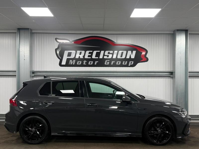 Volkswagen Golf view 3