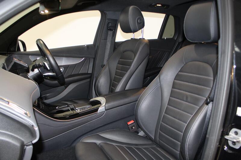2023 Mercedes-Benz EQC in Black — image 17 of 89