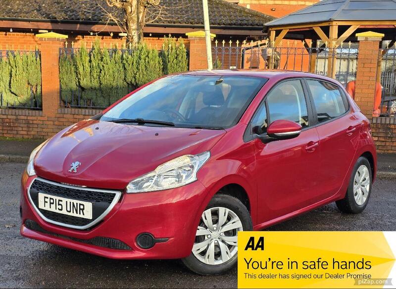 Peugeot 208 main image