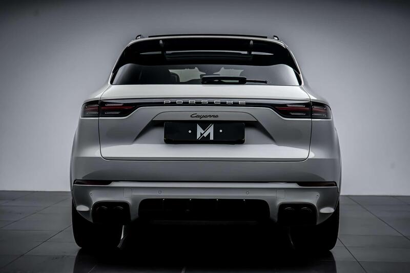 Porsche Cayenne view 4
