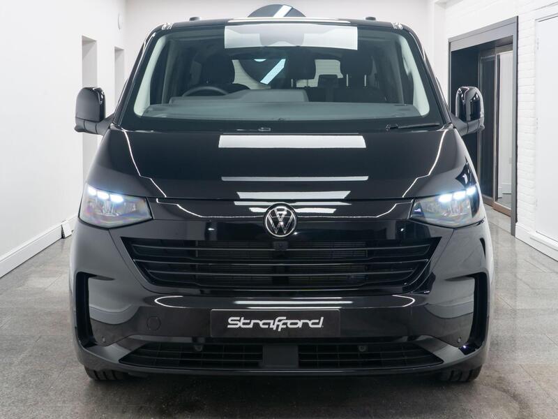 Volkswagen Transporter view 7