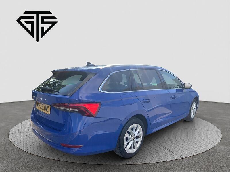 Skoda Octavia view 3