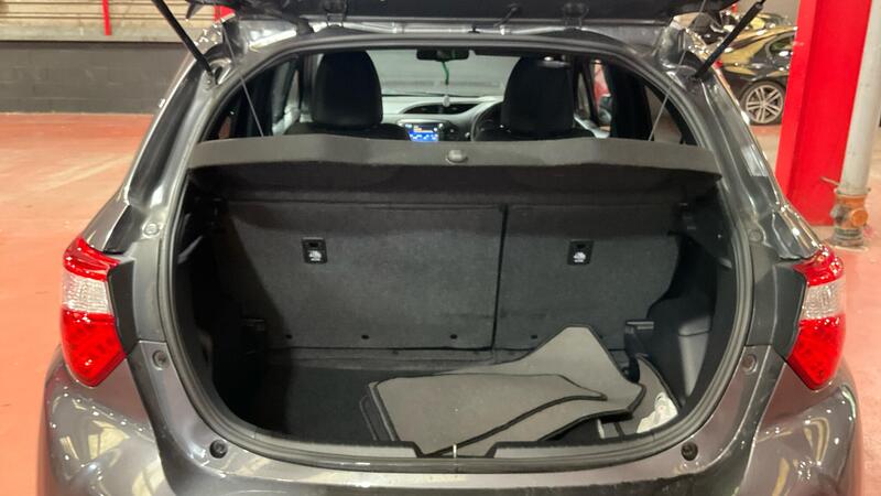 Toyota Yaris view 7