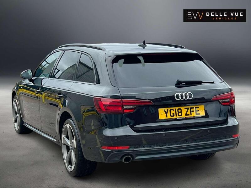 Audi A4 Avant view 3