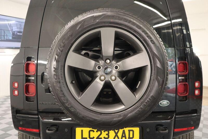 Land Rover Defender view 20