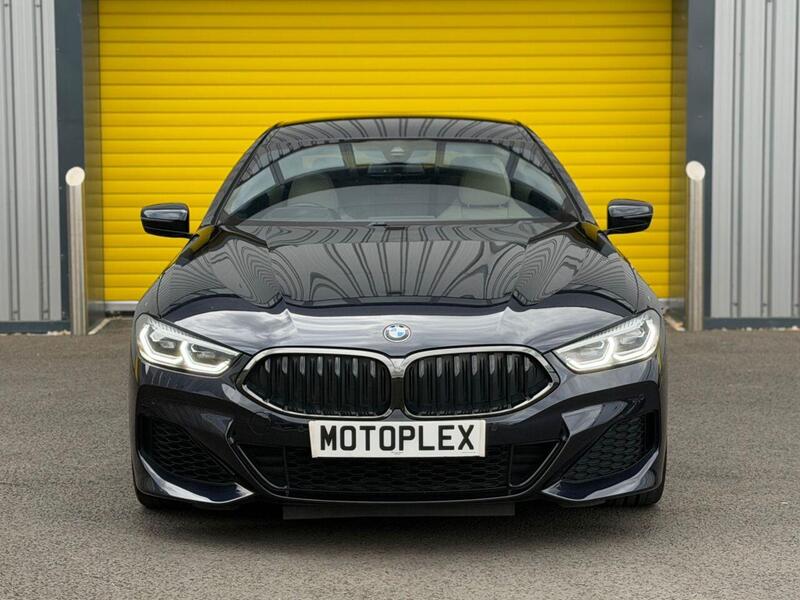 BMW 8 Series view 4