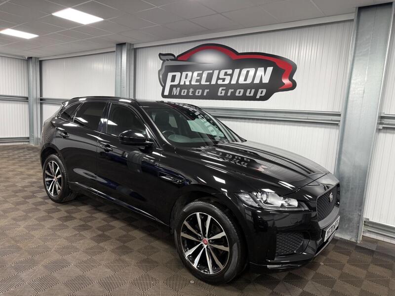 Jaguar F-Pace view 6