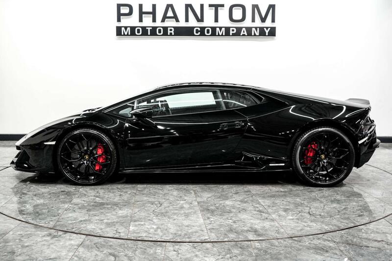 Lamborghini Huracan view 3