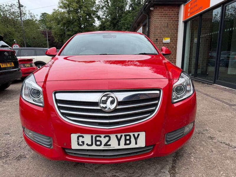 Vauxhall Insignia view 3