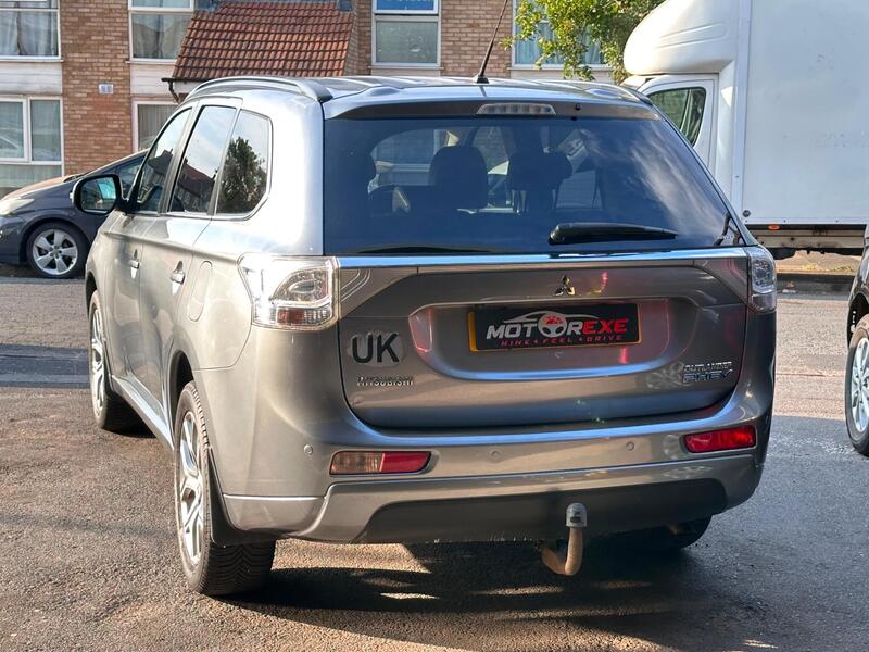 Mitsubishi Outlander view 7