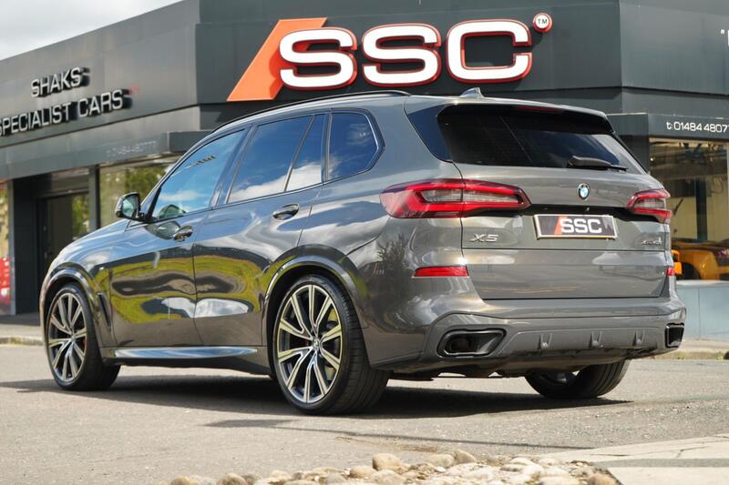 BMW X5 view 2