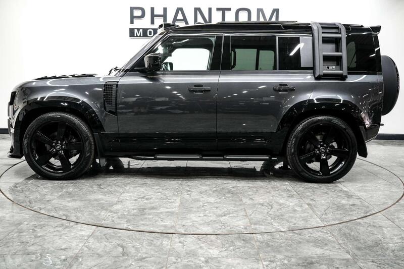 Land Rover Defender view 3