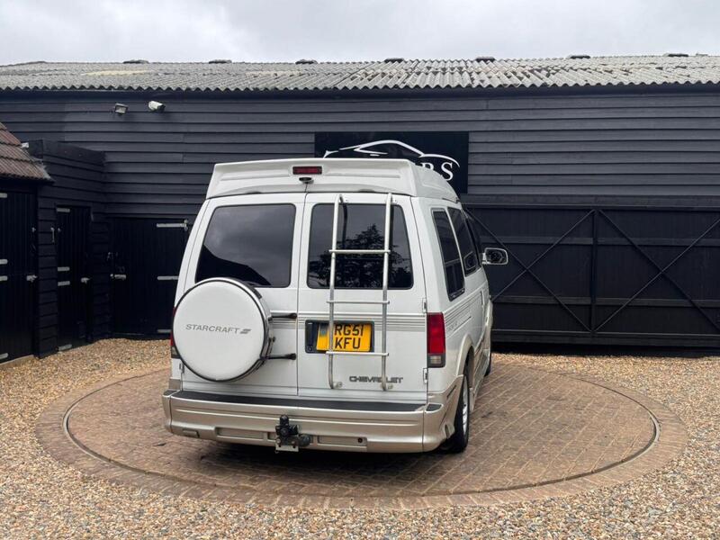 Chevrolet Chevrolet Astro view 4
