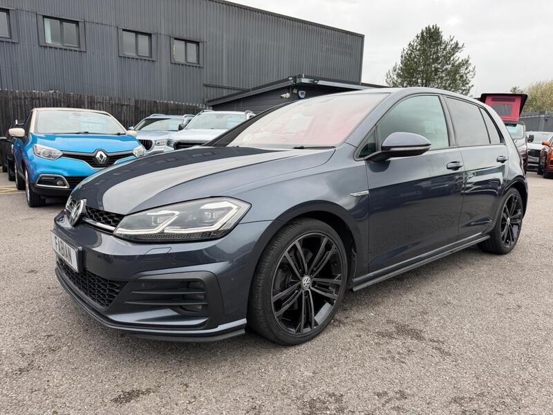 Volkswagen Golf view 5