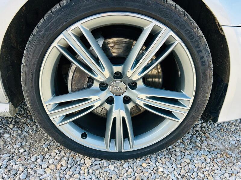 Audi A6 Saloon view 3