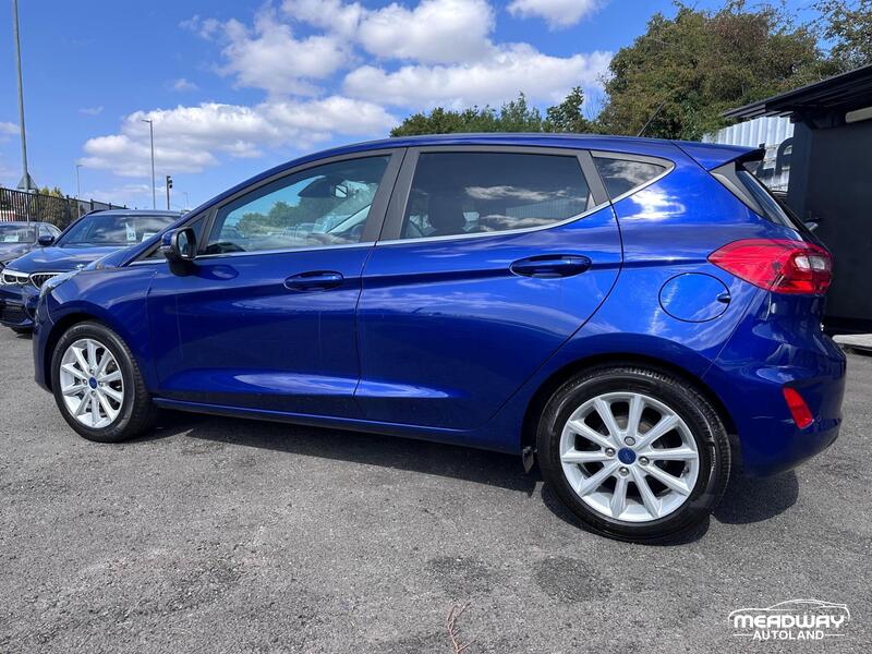 Ford Fiesta view 5