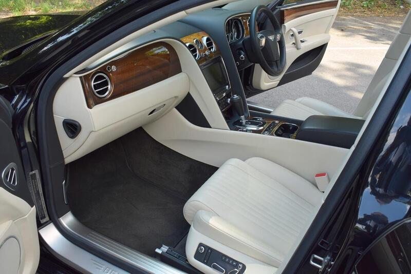 Bentley Flying Spur view 4