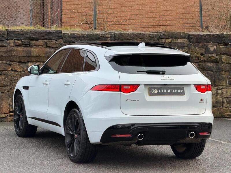 Jaguar F-Pace view 5