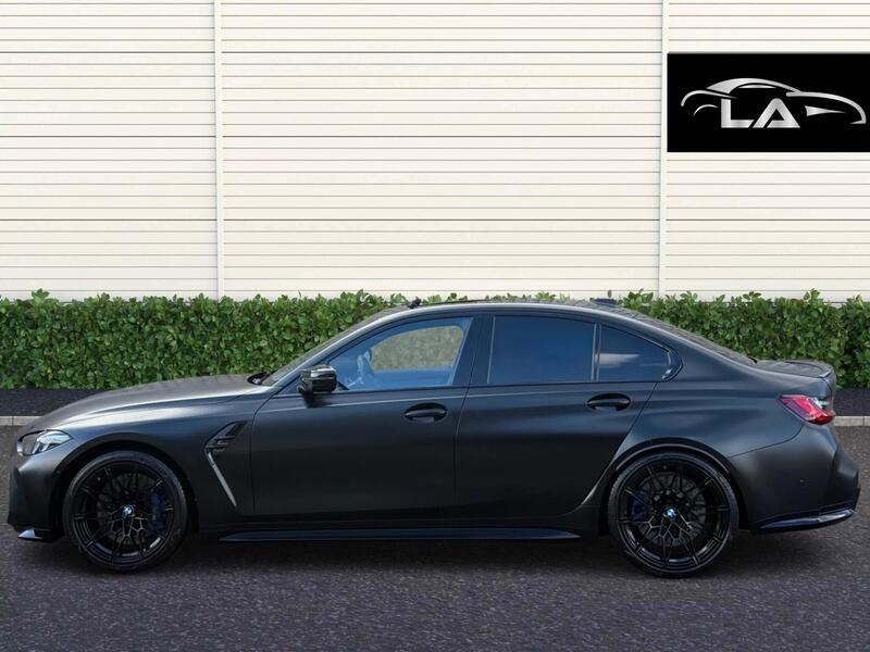 BMW M3 view 3