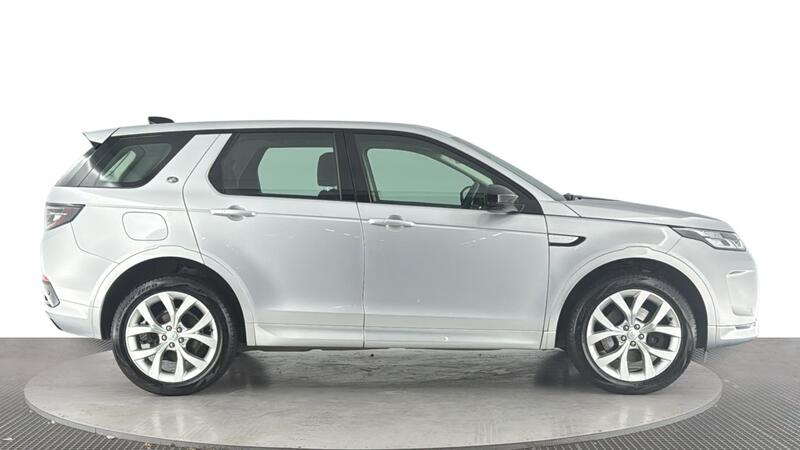 Land Rover Discovery Sport view 3