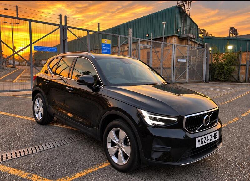 Volvo XC40 — photo 1