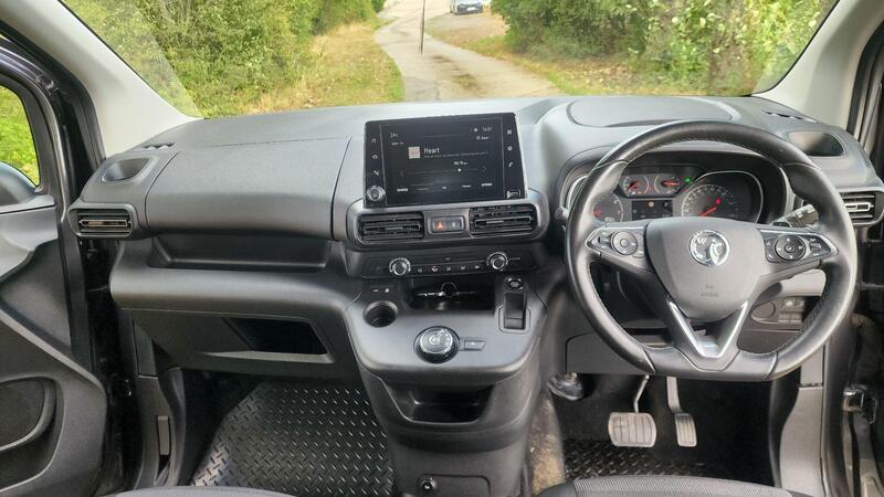 2019 Vauxhall Combo Life — photo 26