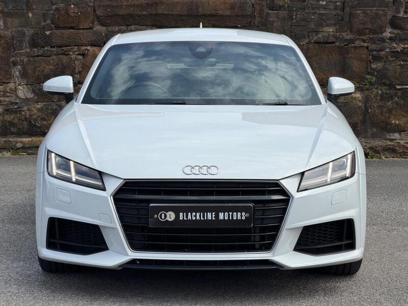 Audi TT view 2